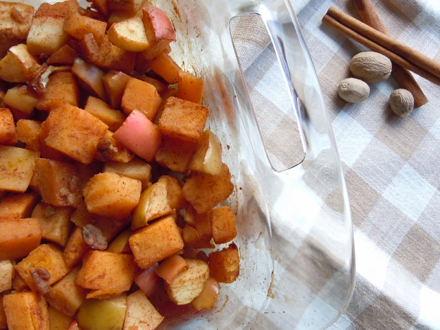 Oven Roasted Butternut Squash Apples & Pecans 079 (640x480)